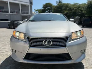 Lexus ES 2015 Silver