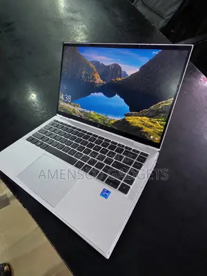 Laptop HP EliteBook 1040 G8 32GB Intel Core i7 SSD 512GB