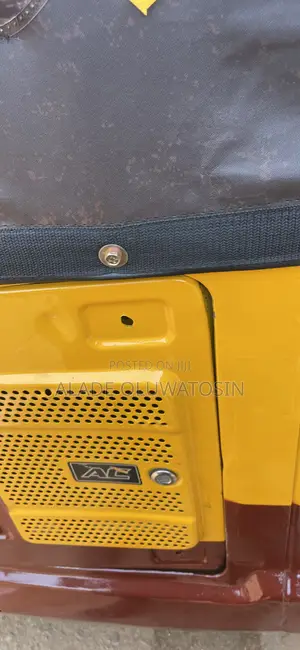 TVS King Deluxe Plus iTouch Start 2026 Yellow