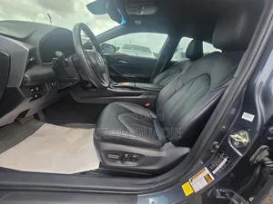Toyota Avalon XLE 2020 Gray