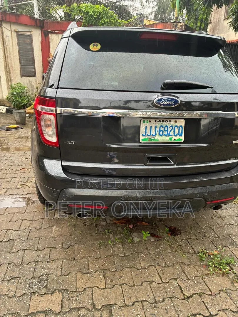 Ford Explorer 2016 Black