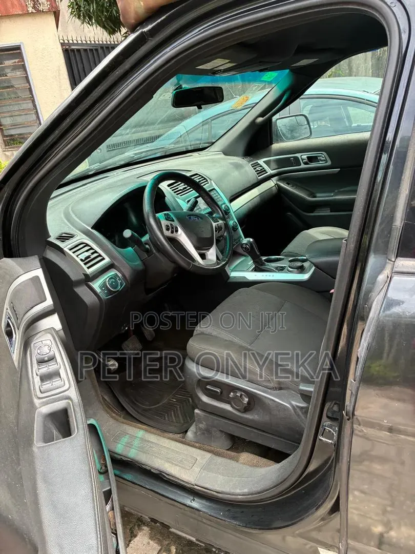 Ford Explorer 2016 Black