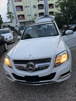Mercedes-Benz GLK-Class 350 4MATIC 2013 White