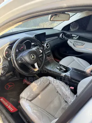 Mercedes-Benz C300 2016 Black
