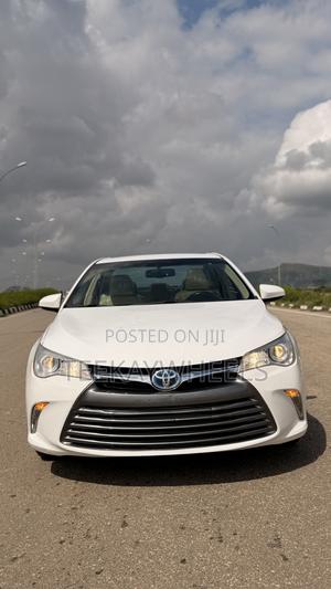 Toyota Camry XLE 4dr Sedan (2.5L 4cyl 6A) 2016 Beige