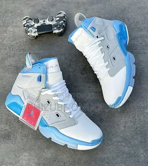 Nike Air Jordan 6 Retro Sneakers