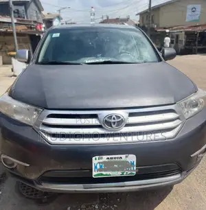 Toyota Highlander Limited 2010 Gray