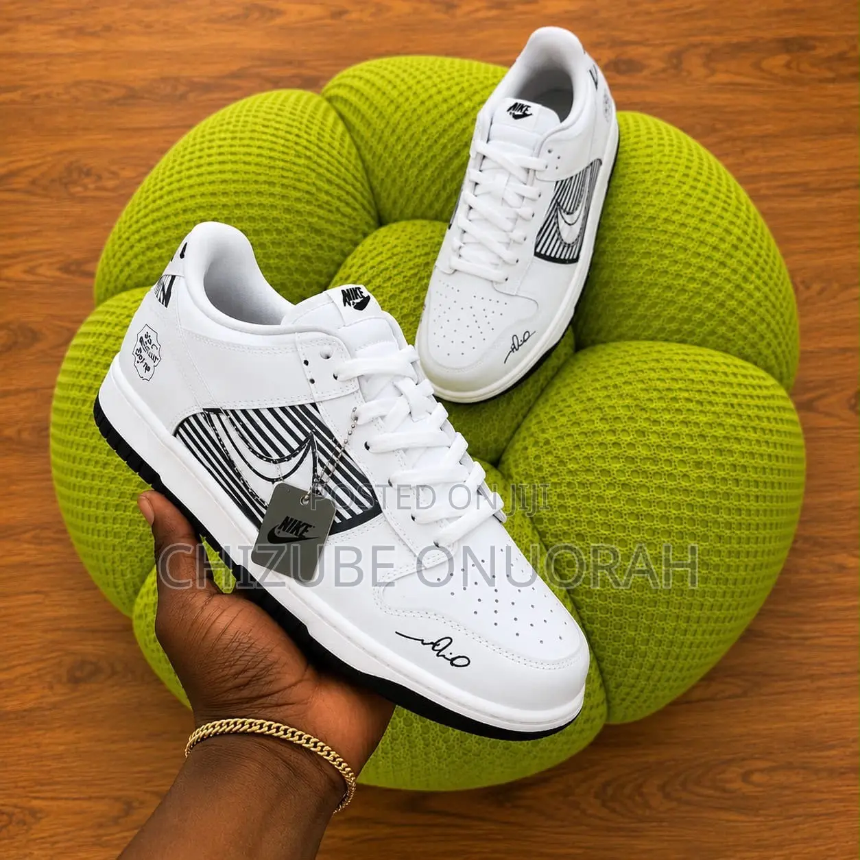 Nike Airforce 1 Graphic Sneakers