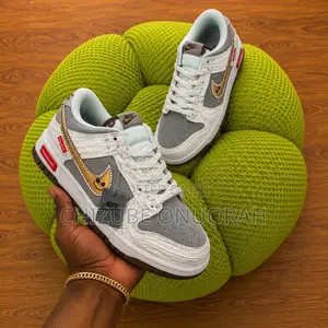 Nike Airforce 1 Graphic Sneakers