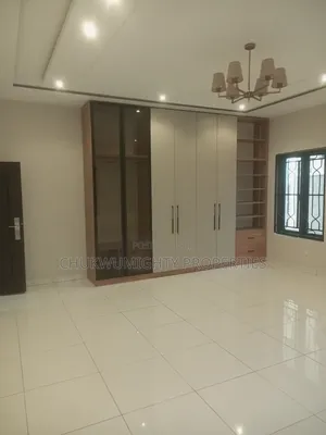 3bdrm Block of Flats in Maitama Property for rent