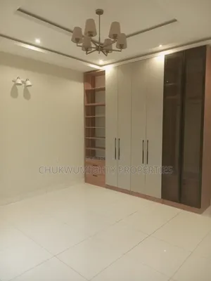 3bdrm Block of Flats in Maitama Property for rent