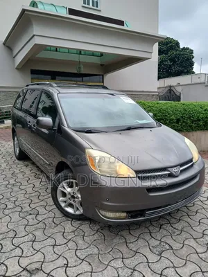 Toyota Sienna XLE Limited AWD 2005 Gray