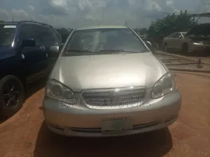 Toyota Corolla 2004 Gold