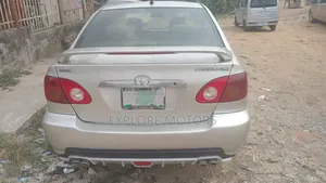 Toyota Corolla 2004 Gold