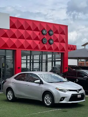 Toyota Corolla LE 4dr Sedan (1.8L 4cyl CVT) 2015 Silver