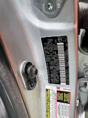 Toyota Corolla LE 4dr Sedan (1.8L 4cyl CVT) 2015 Silver