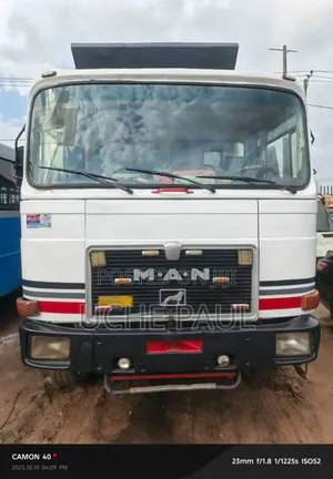 MAN 1997 White