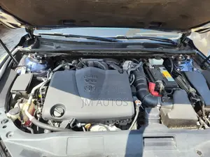Toyota Avalon XSE FWD Sedan (3.5L V6 8A) 2019 Blue