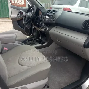 Toyota RAV4 4x4 2009 Silver