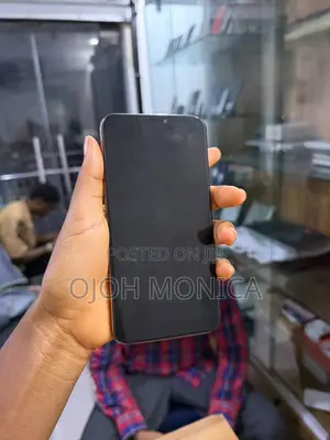 Apple iPhone 11 Pro Max 64 GB Gold