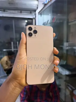 Apple iPhone 11 Pro Max 64 GB Gold