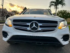 Mercedes-Benz GLC-Class 2019 White