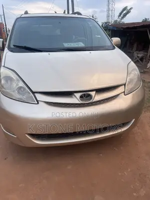 Toyota Sienna XLE Limited 2005 Gold