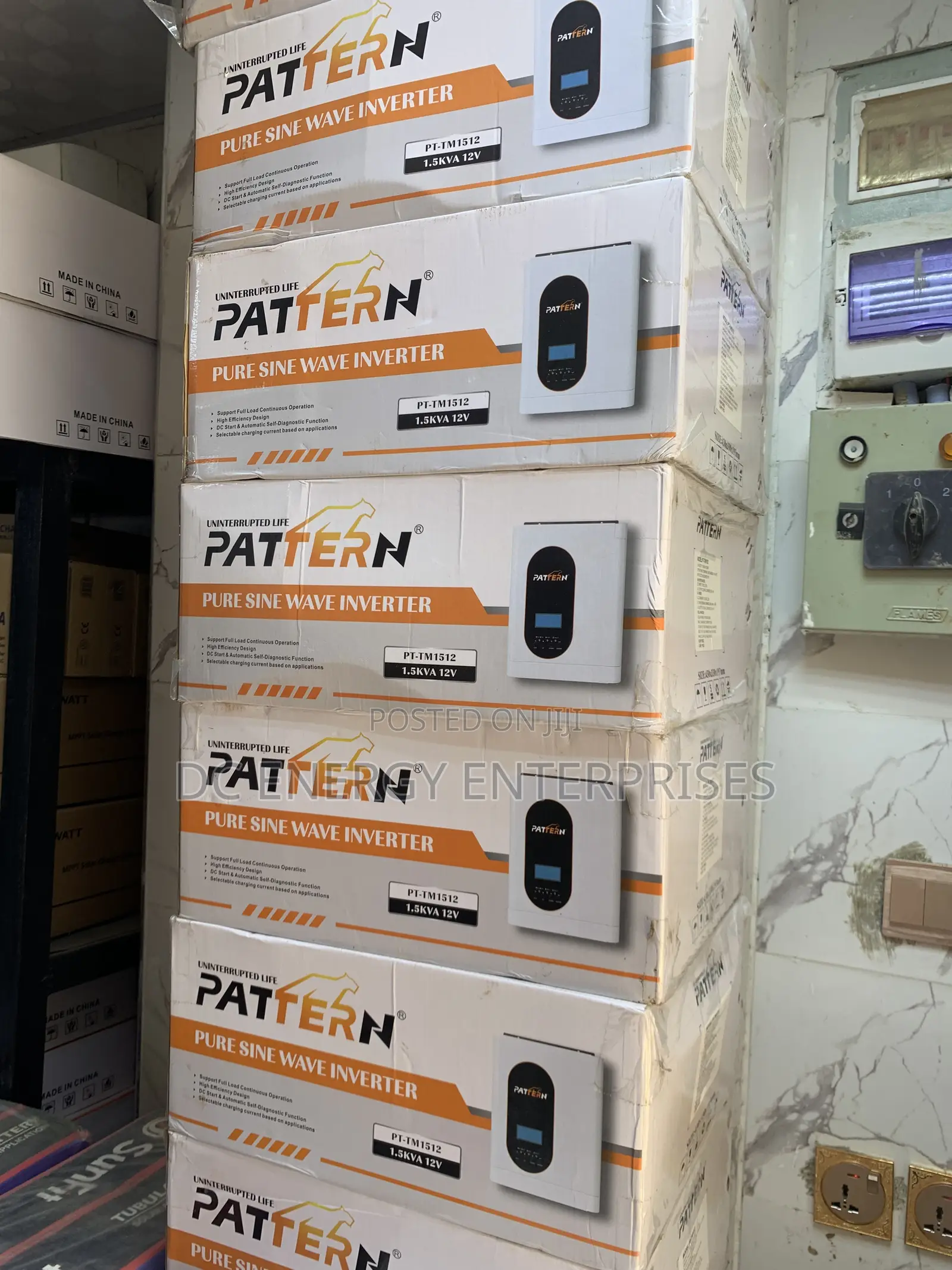 1.5kva 12v Pattern Hybrid Inverter