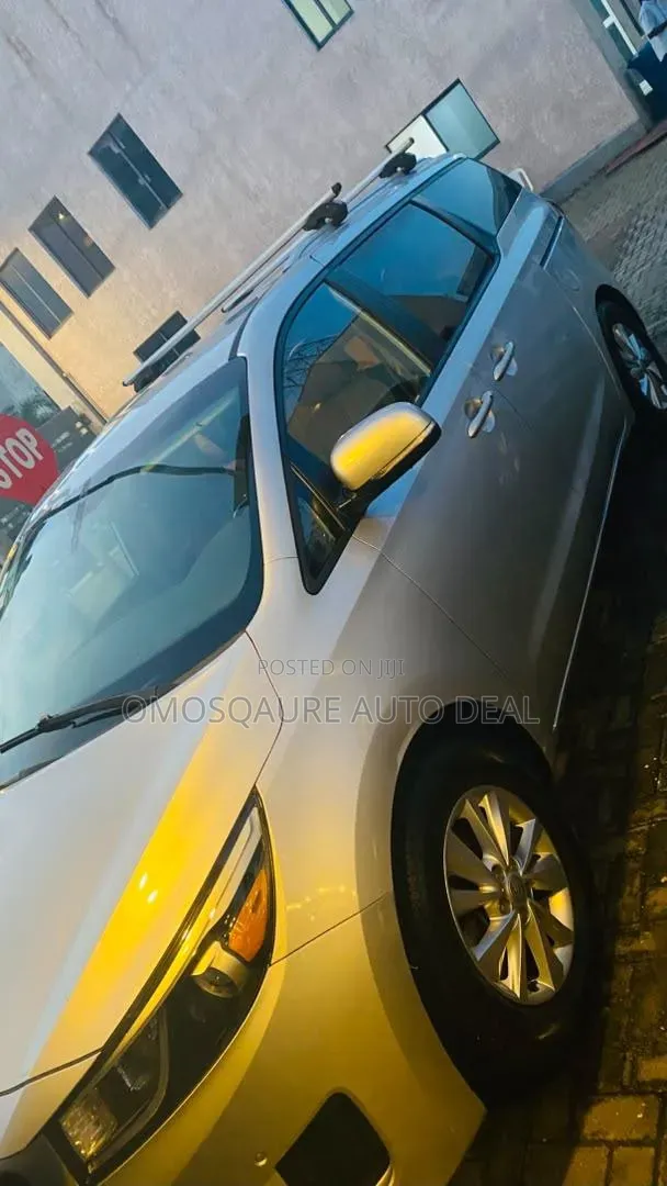 Kia Sedona EX 2018 Silver