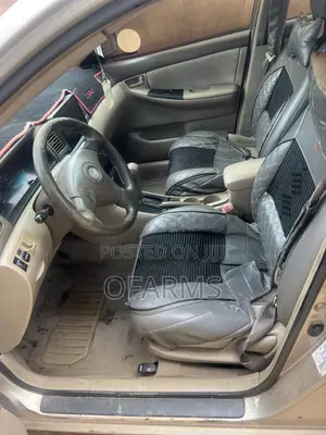 Toyota Corolla 2004 Gold