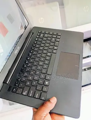 Laptop Asus 4GB Intel Core 2 Duo SSD 320GB