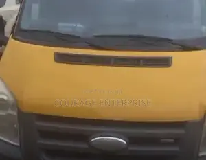 Ford Transit 2012 Yellow