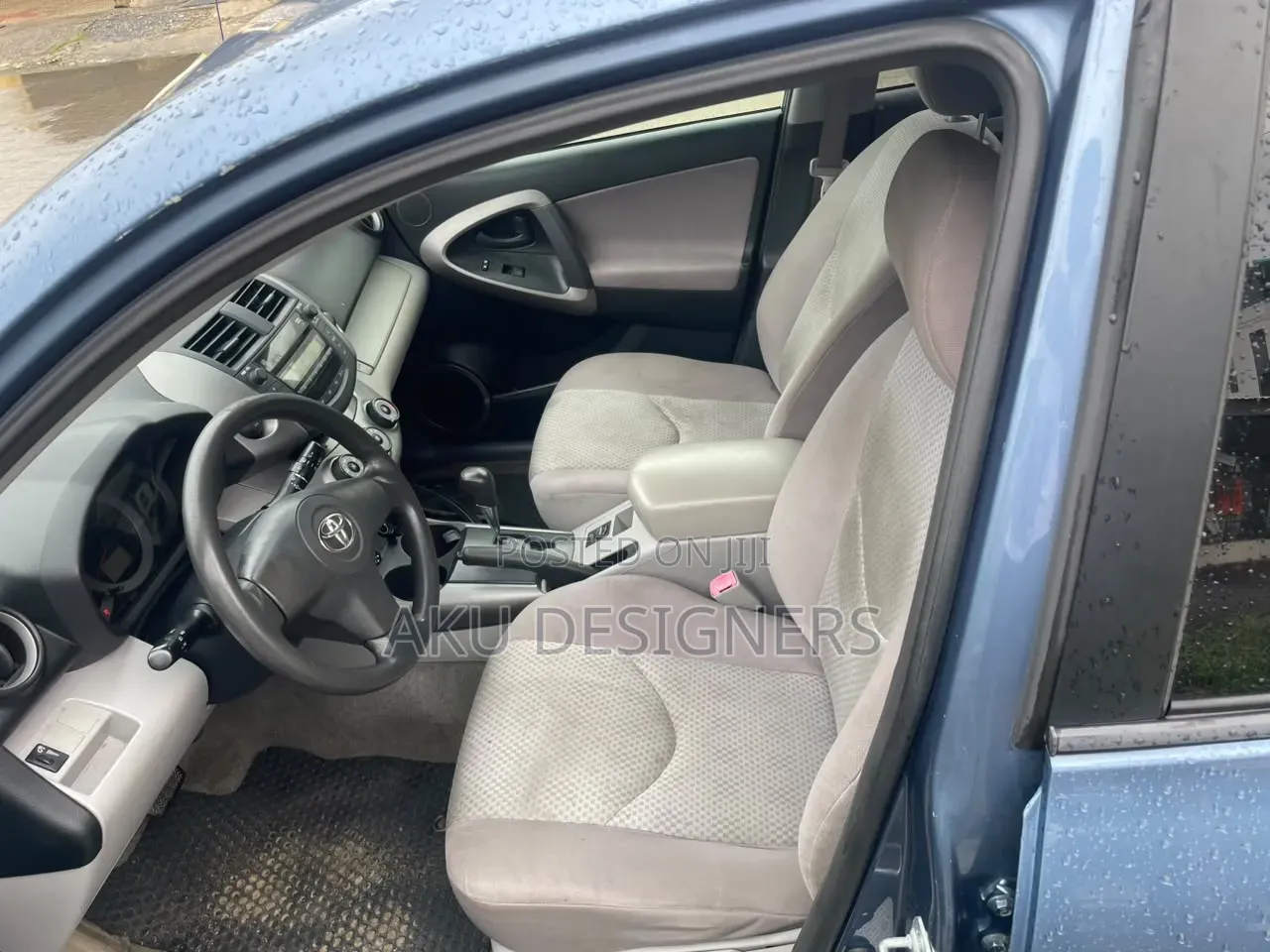 Toyota RAV4 2010 Gray