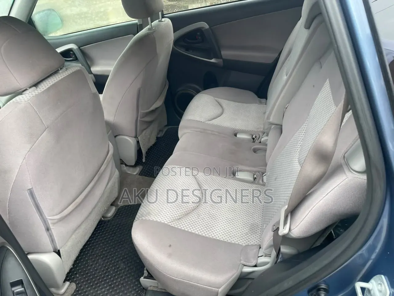 Toyota RAV4 2010 Gray