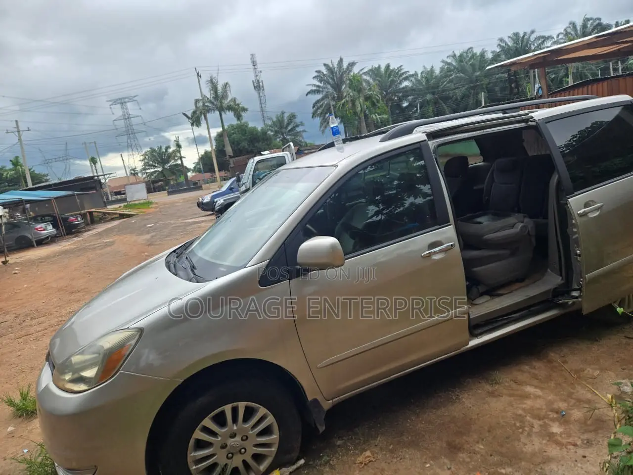 Toyota Sienna 2009 Silver