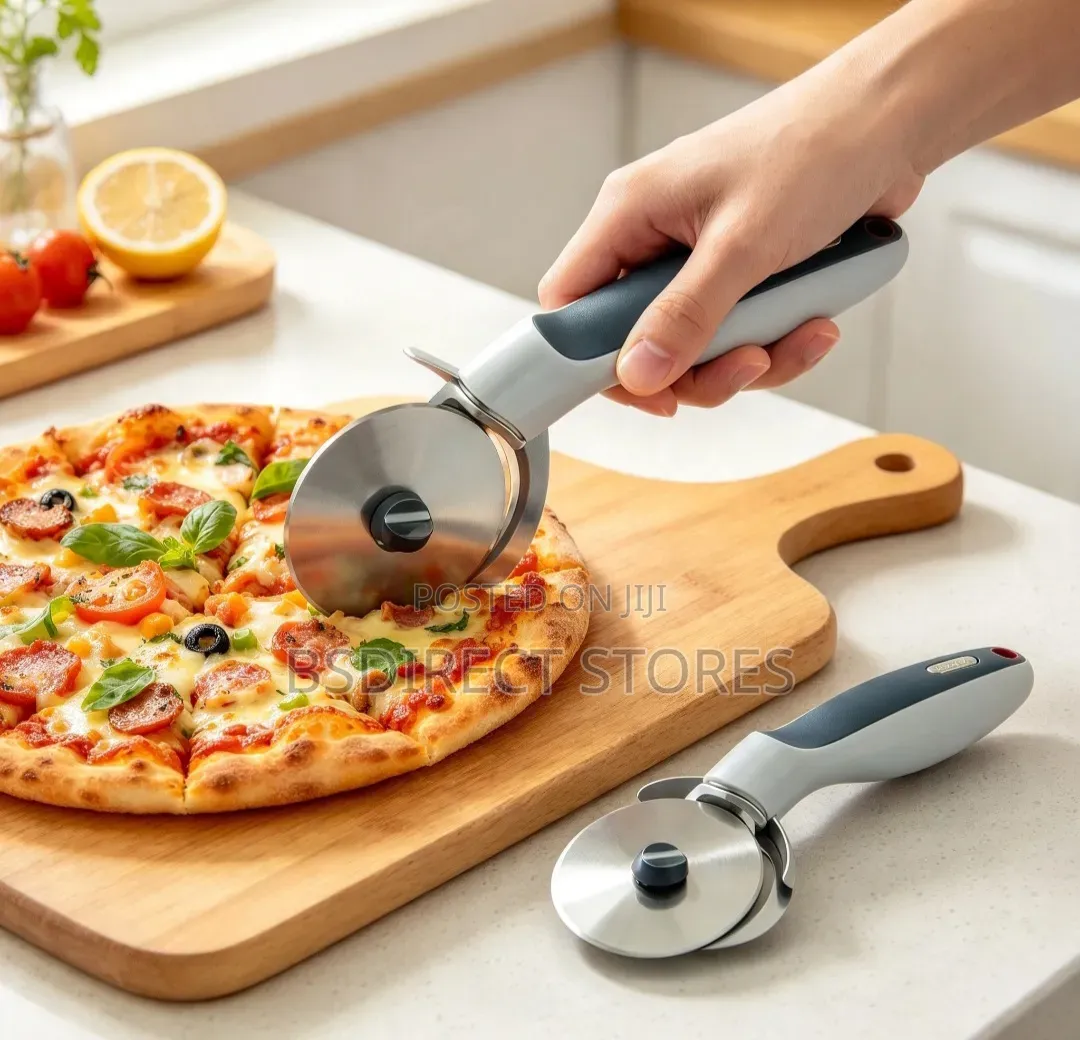 Zyliss Sharp Edge Pizza Cutter Slice Thick Crispy Pizzas