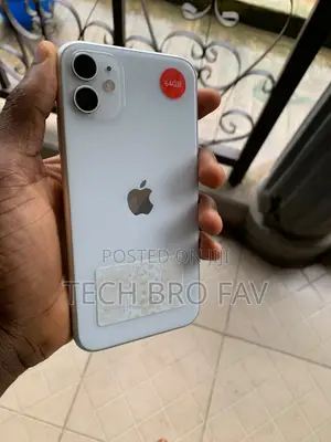 Apple iPhone 11 64 GB White