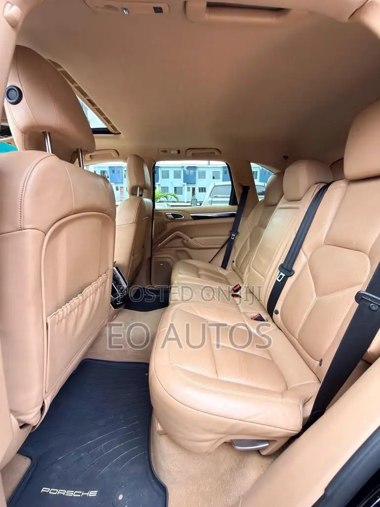 Porsche Cayenne 2017 Black