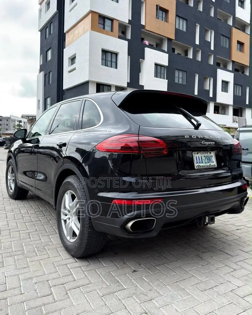 Porsche Cayenne 2017 Black