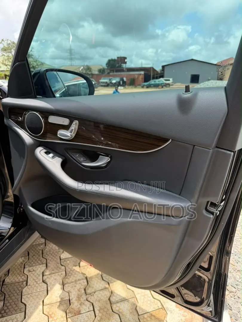 Mercedes-Benz GLC-Class 2016 Black