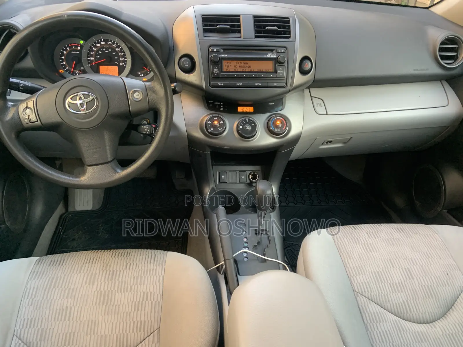 Toyota RAV4 2.5 4x4 2012 White