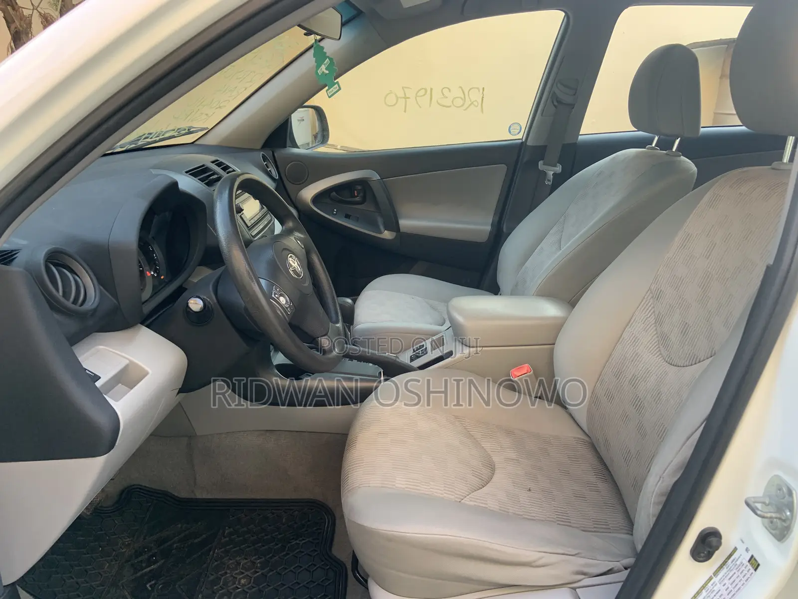 Toyota RAV4 2.5 4x4 2012 White