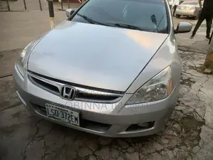 Honda Accord 2007 Silver