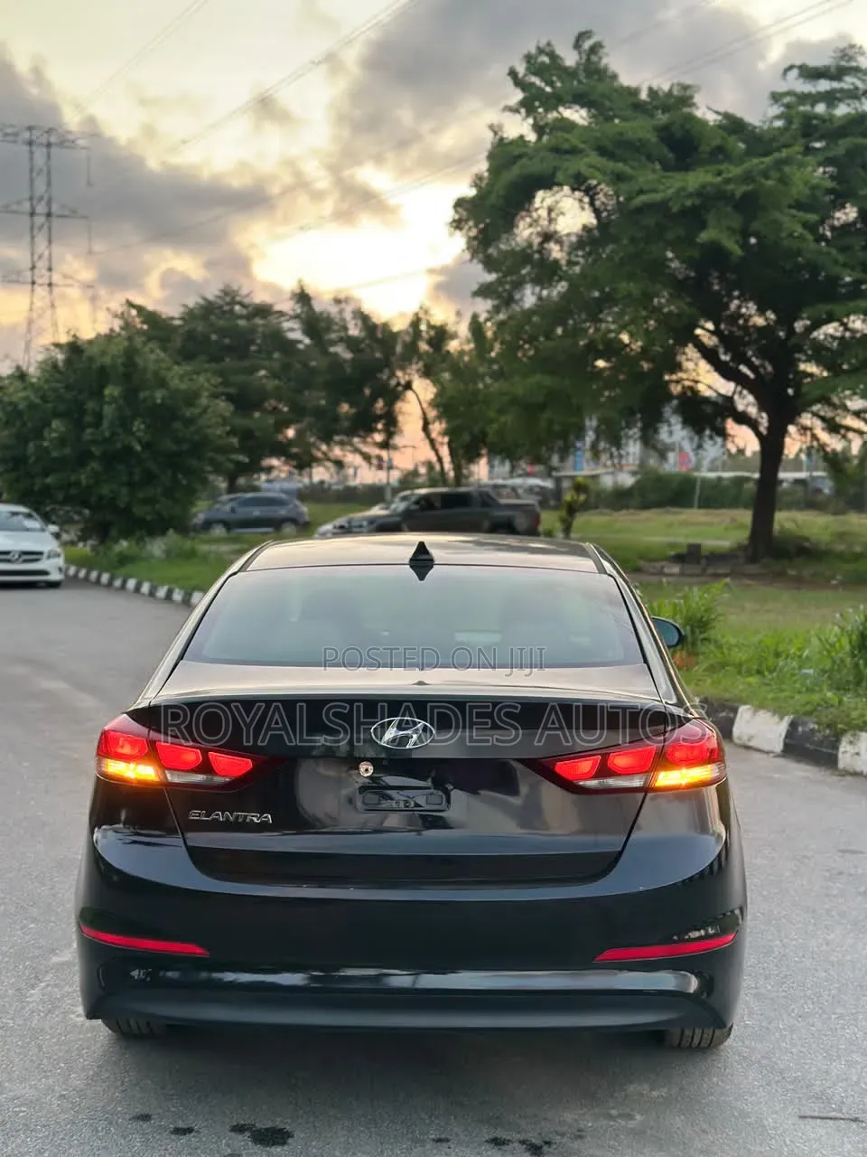 Hyundai Elantra 2017 Black