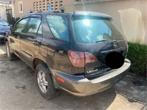 Lexus RX 300 2WD 2000 Black