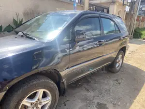 Lexus RX 300 2WD 2000 Black