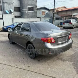 Toyota Corolla 2008 Gray