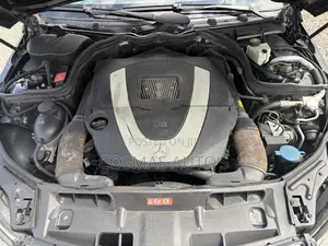 Mercedes-Benz C300 Luxury 4Matic Sedan AWD (3.0L 6cyl 7A) 2010 Black