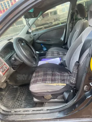 Toyota Avensis 2001 Black