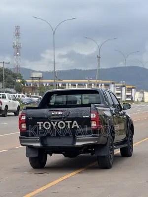 New Toyota Hilux Black Edition 2026 Black